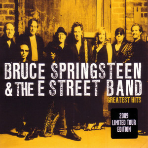 Springsteen interpreta todos los temas al lado de The E Street Band