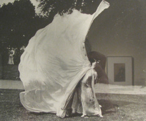 Entre otras gestas, Loïe Fuller fue la valedora en USA de Isadora Duncan